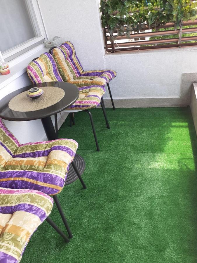 Spacious 80M2 Apartment In The Center يوبوسكي المظهر الخارجي الصورة