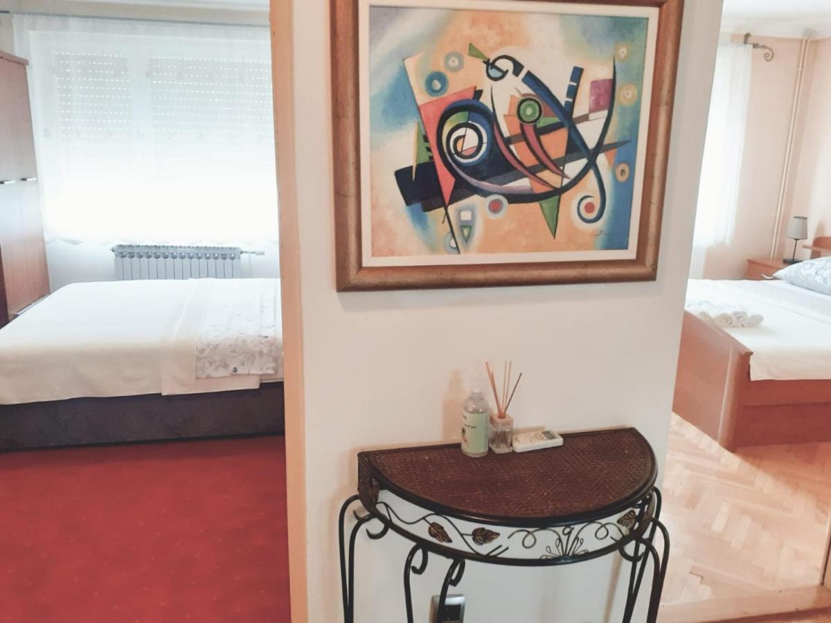 Spacious 80M2 Apartment In The Center يوبوسكي المظهر الخارجي الصورة